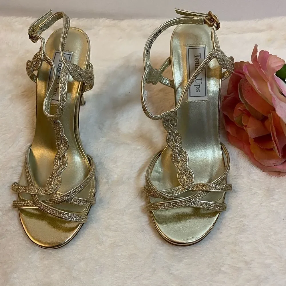 💥Fran Touch ups 4041 shoe Gold Size: 7 M